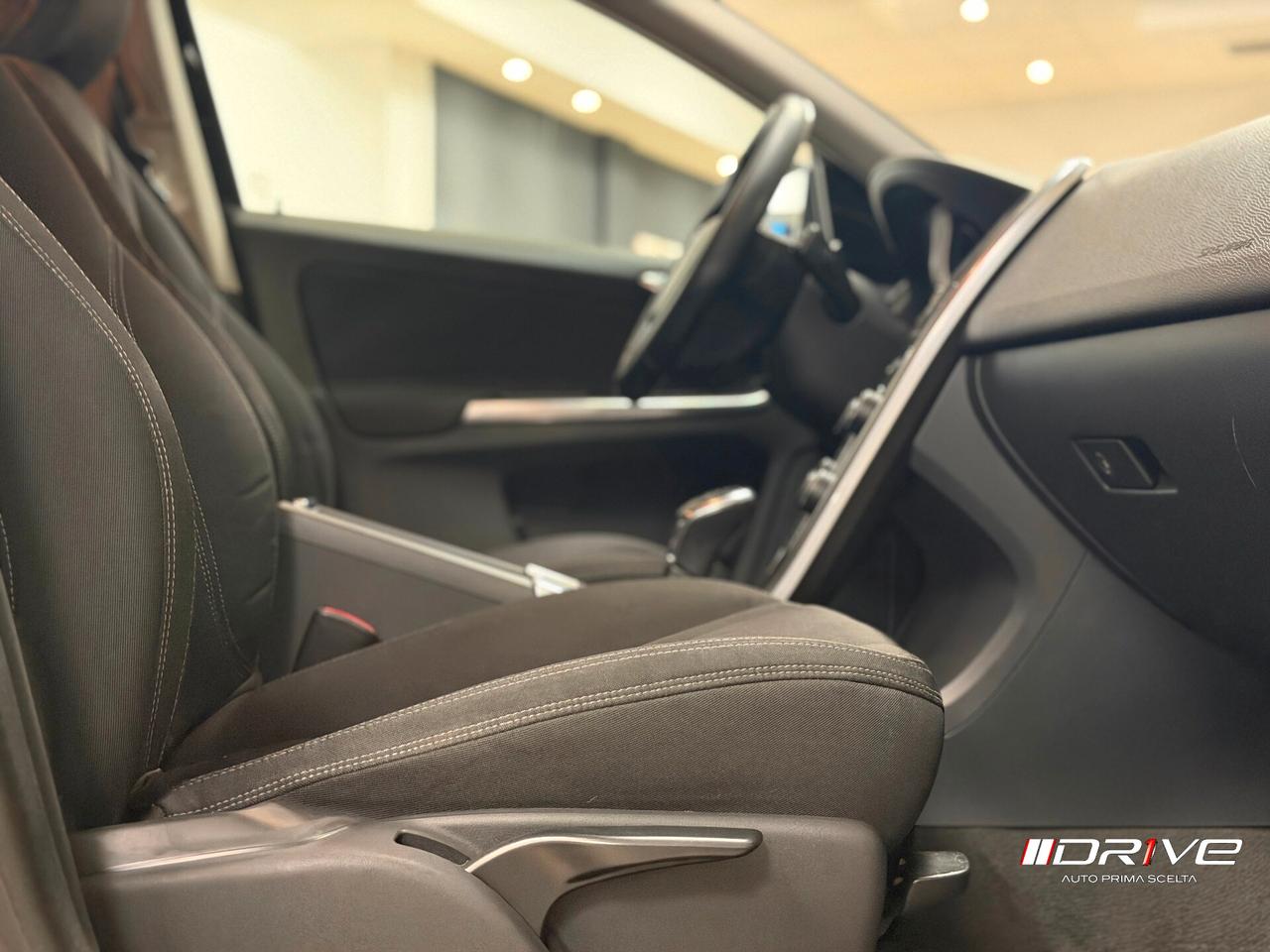 VOLVO XC60 (2008-2018) XC60 D4 Geartronic Kinetic