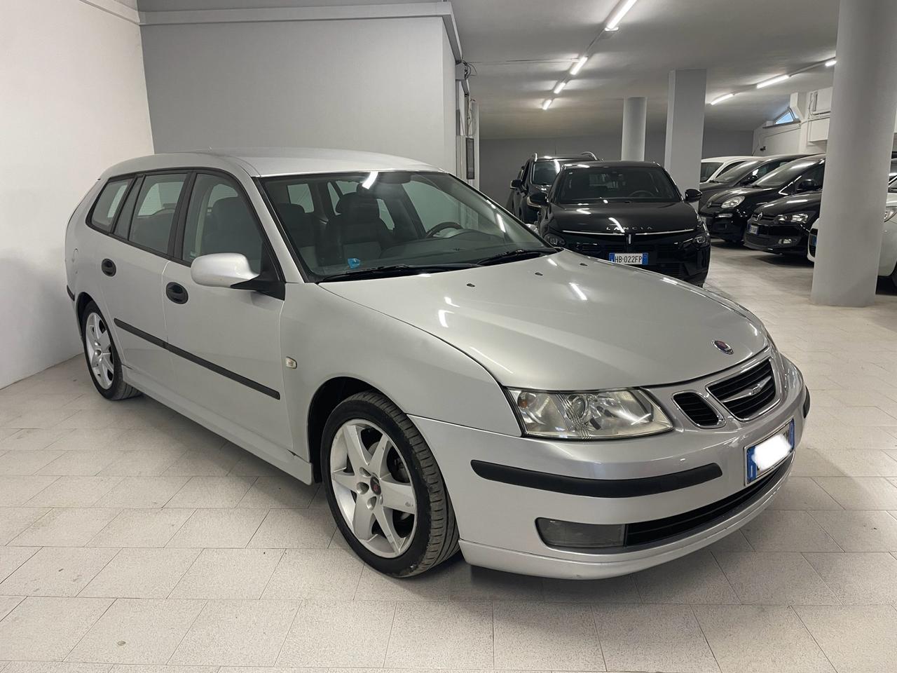 Saab 9-3 SportHatch 1.9 TiD 16V DPF Vector Perfetta