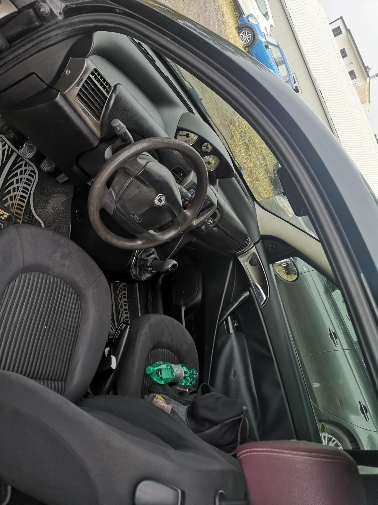 Lancia Ypsilon 1.3 Multijet ok neopatentati