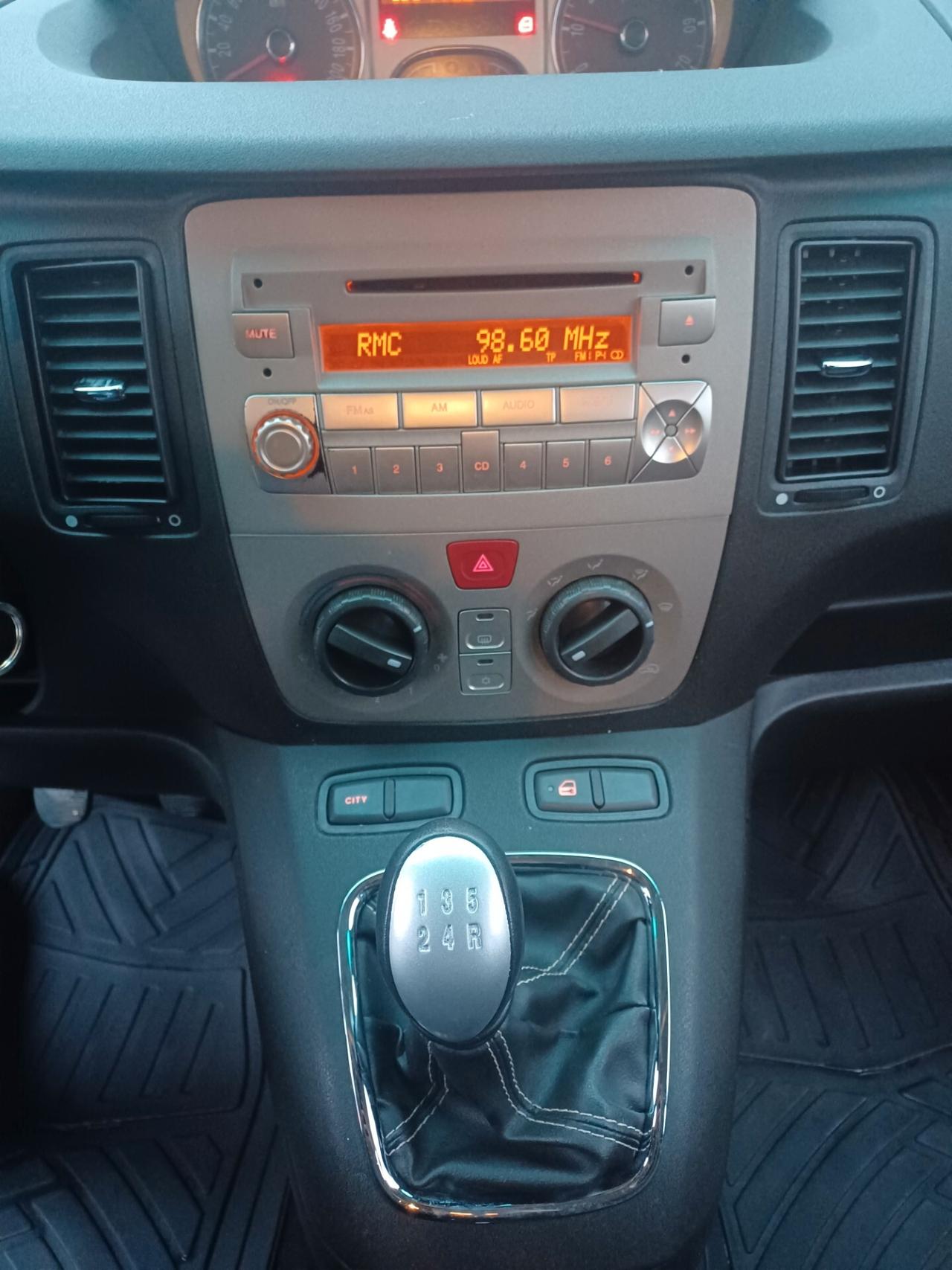 Lancia MUSA 1.4 BENZINA UNICO PROPRIETARIO 2010