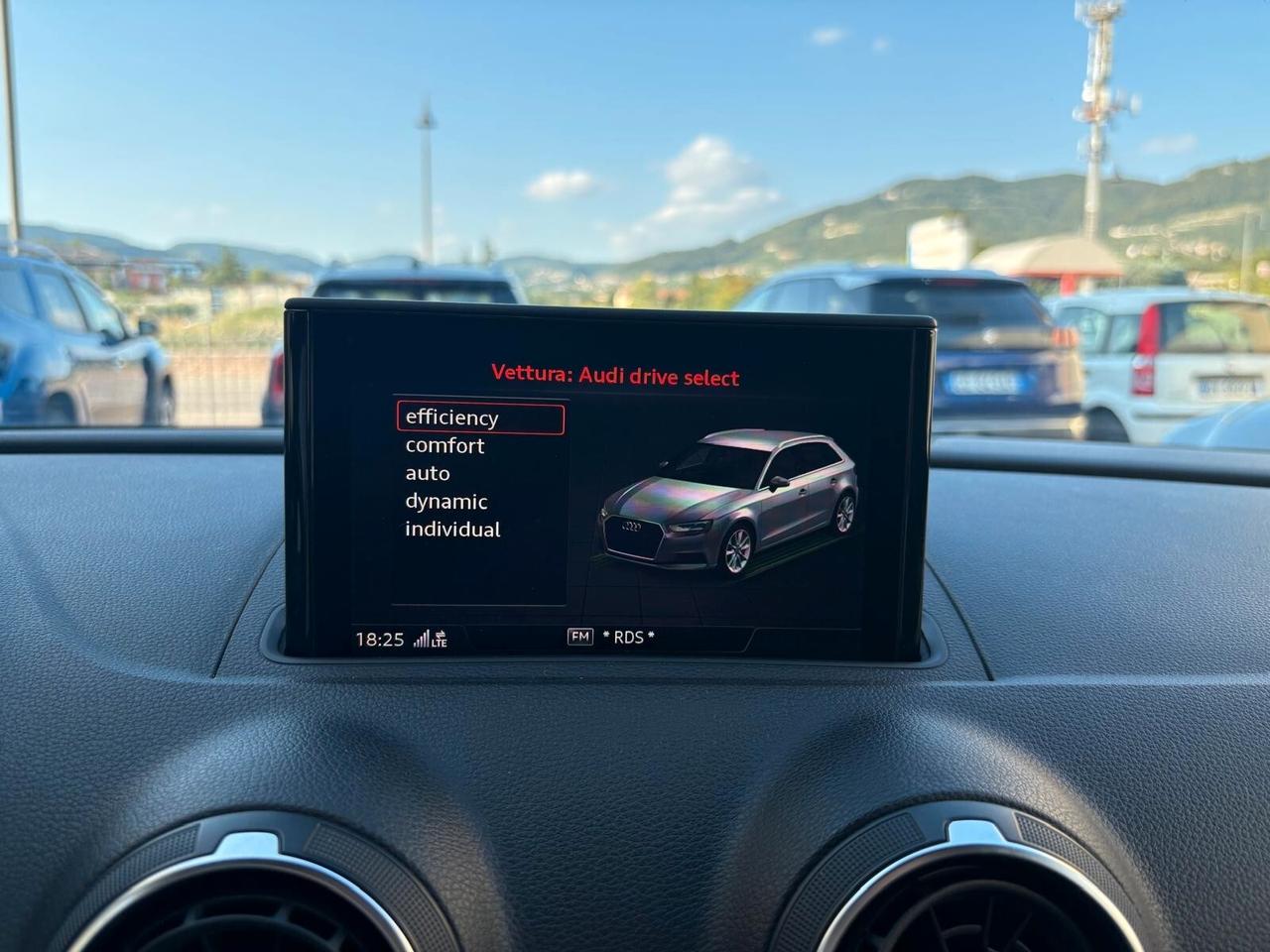 Audi A3 1.6 TDI 116 CV S tronic Sport