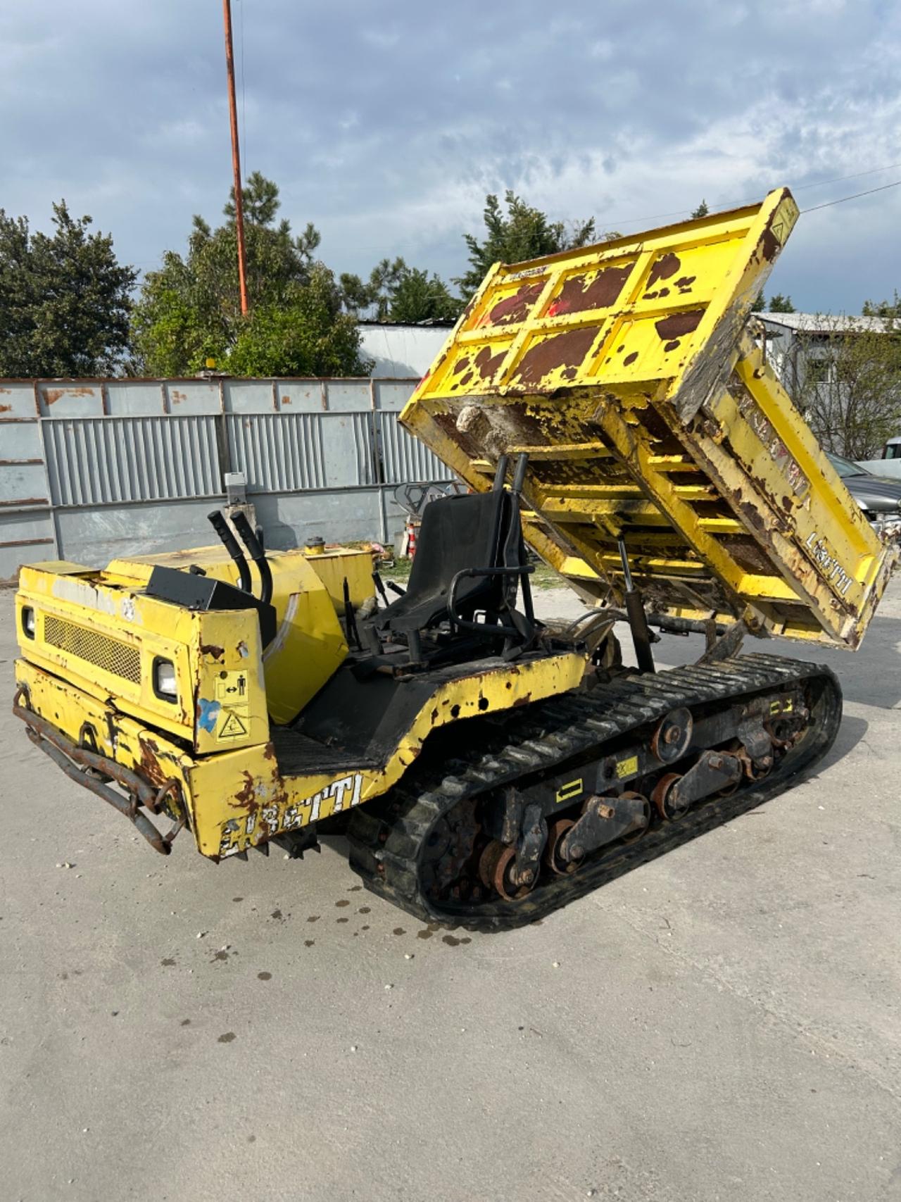 Dumper yanmar