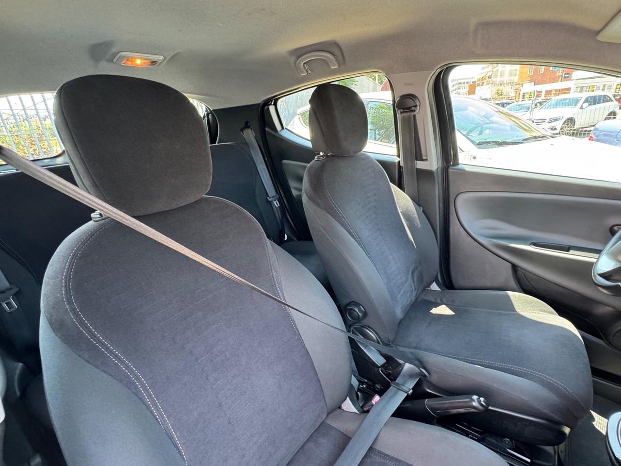 Lancia Ypsilon 0.9 TwinAir 85 CV 5 porte Metano Ecochic Gold