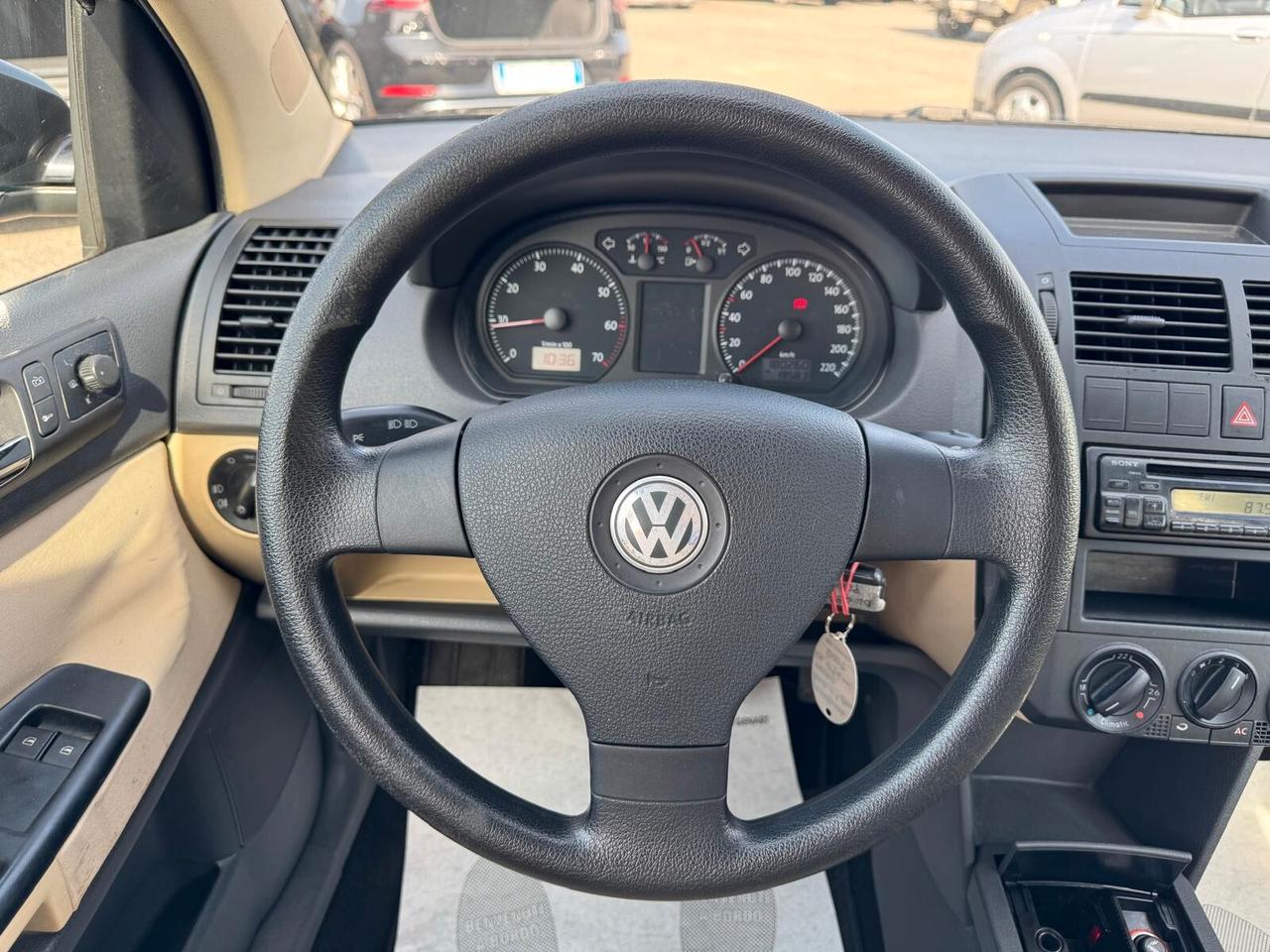 Volkswagen Polo 1.2 BENZ 5P COMFOTLINE 2007