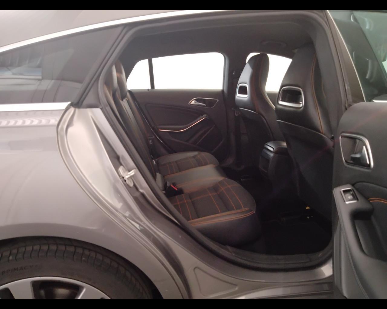 Mercedes-Benz CLA Shooting Brake - X117 - CLA Shooting Brake 200 d (cdi) S