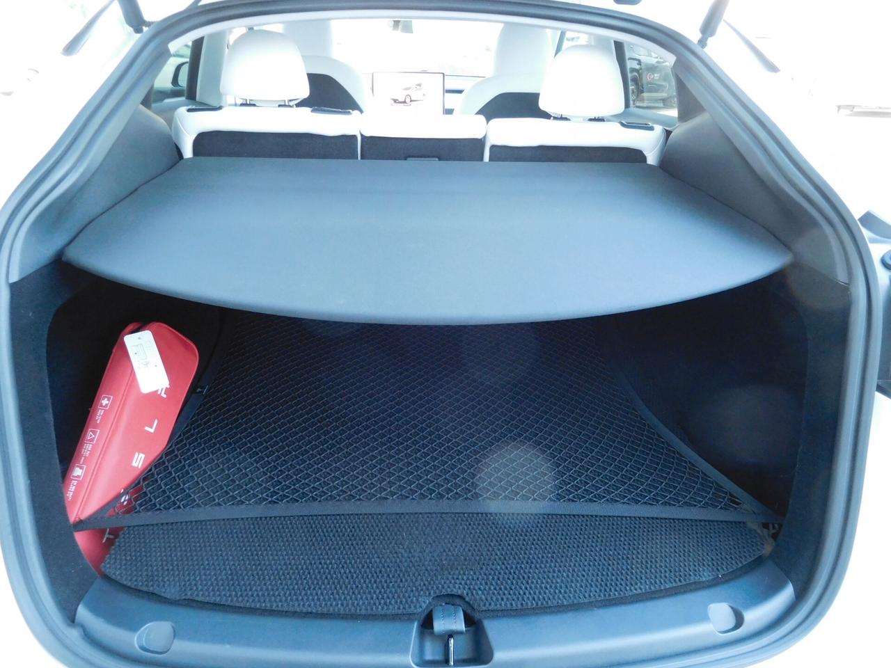 Tesla Model Y Long Range AWD - IVA ESPOSTA