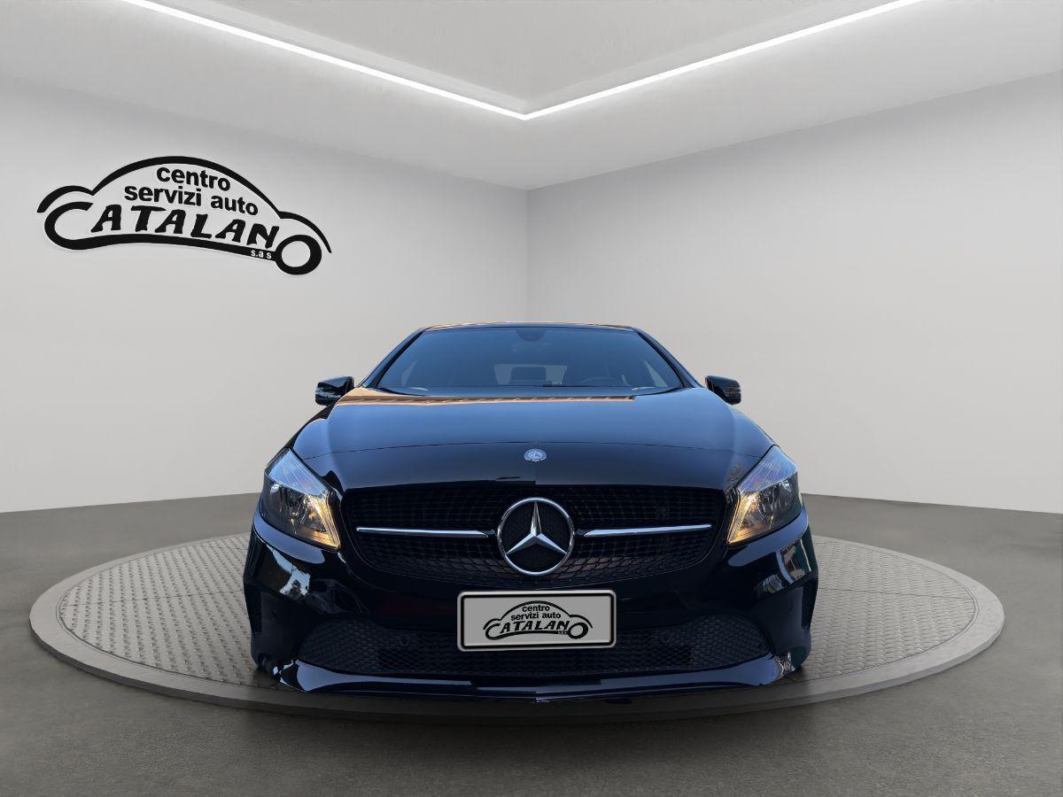 MERCEDES - Classe A - A 200 d 136CV Automatic Premium BLACK EDITION