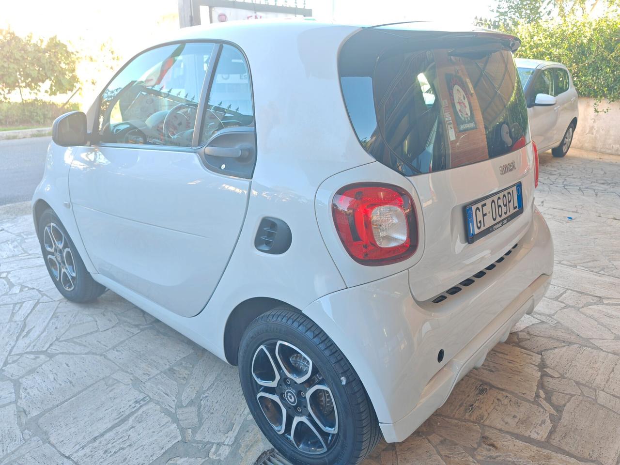 Smart ForTwo 70 1.0 twinamic Passion NAVI PELLE AUTOMATICA