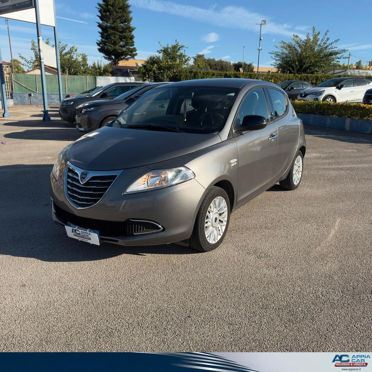 Lancia Ypsilon 1.2 69 CV 5 porte GPL Ecochic Gold
