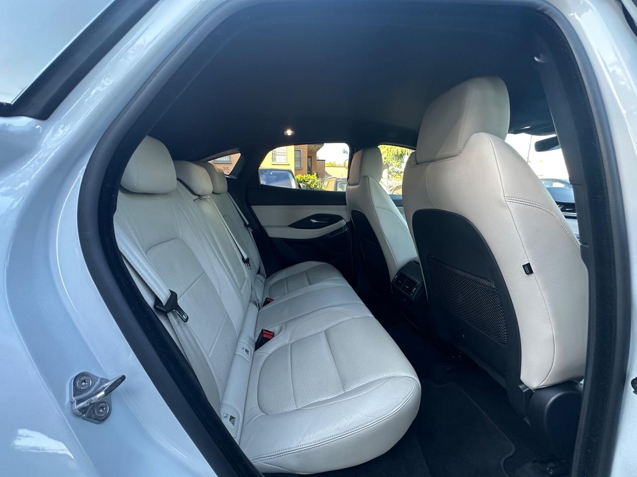Jaguar E-Pace 2.0 249 CV AWD aut. First Edition