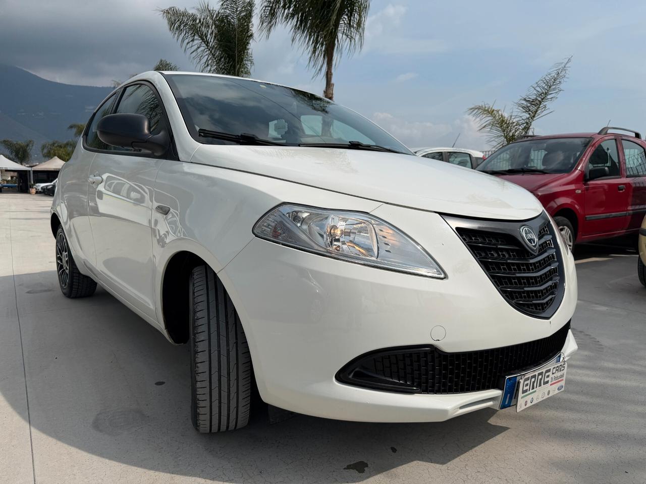 LANCIA YPSILON S MOMODESIGN 2014 1.2 BENZINA 69 CV