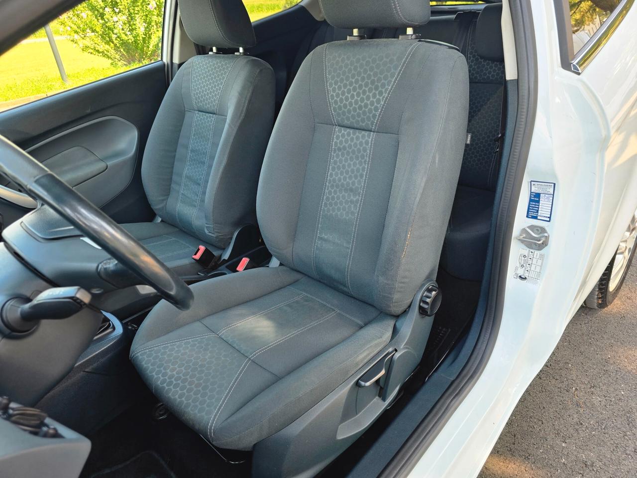 Ford Fiesta 1.4 DIESEL OK PER NEOPATENTATI UNICO PROPRIETARIO