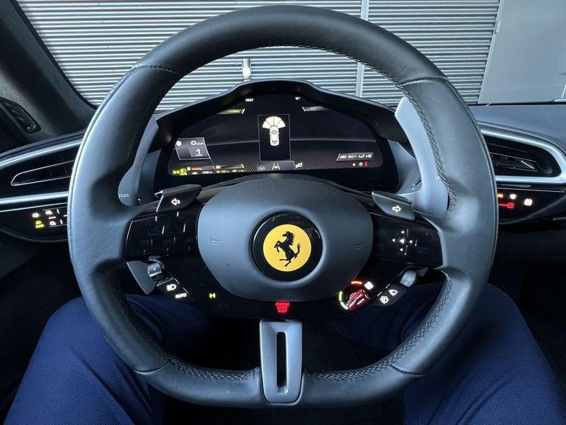 Ferrari 296 GTS GTS 830 CV