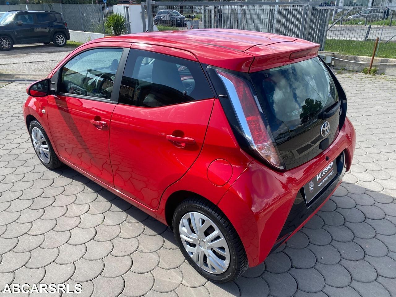 TOYOTA - Aygo - 1.0 VVT-i 69 CV x-play - UNIPRO. -