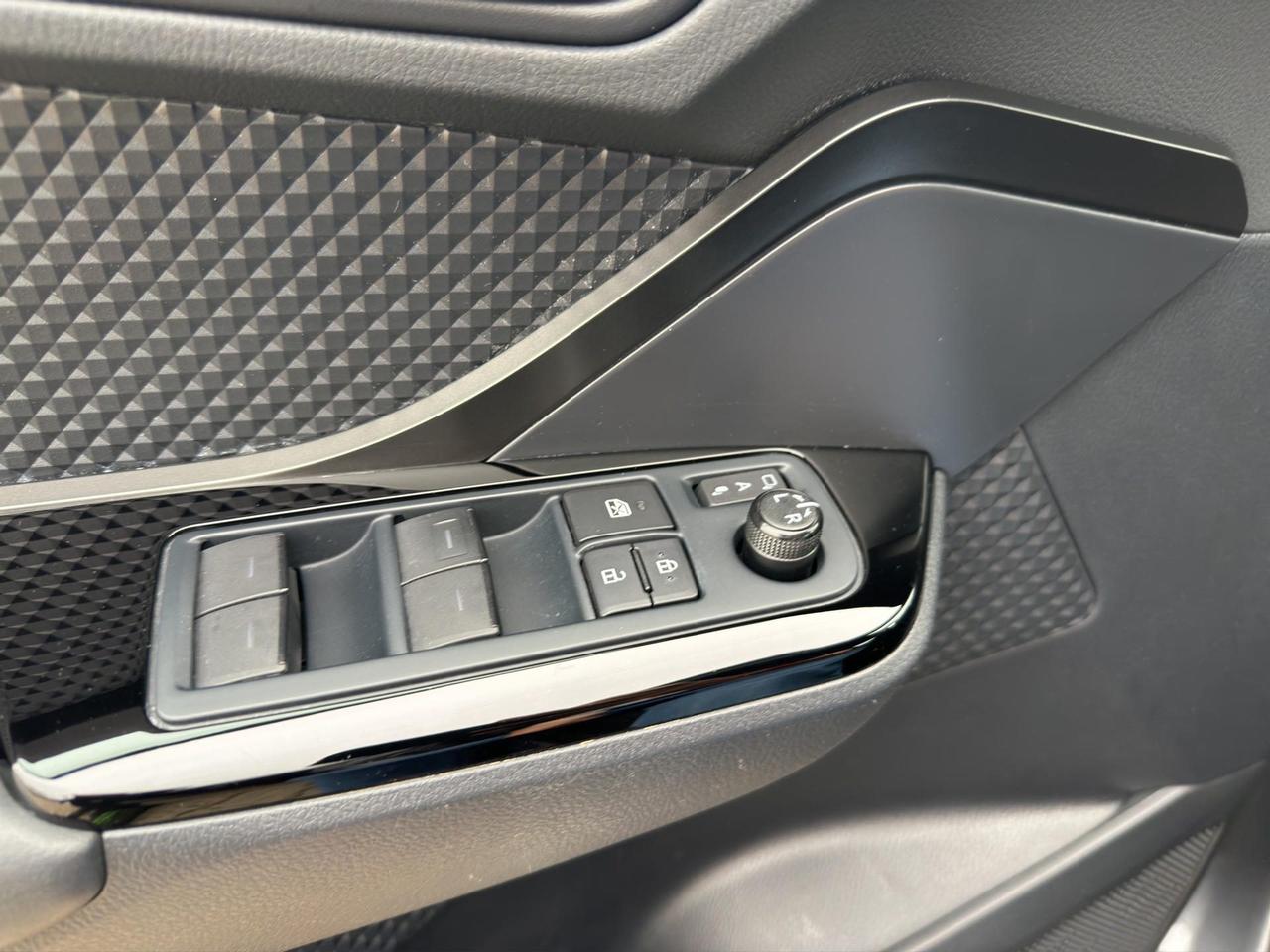 Toyota C-HR 1.8h Trend e-cvt