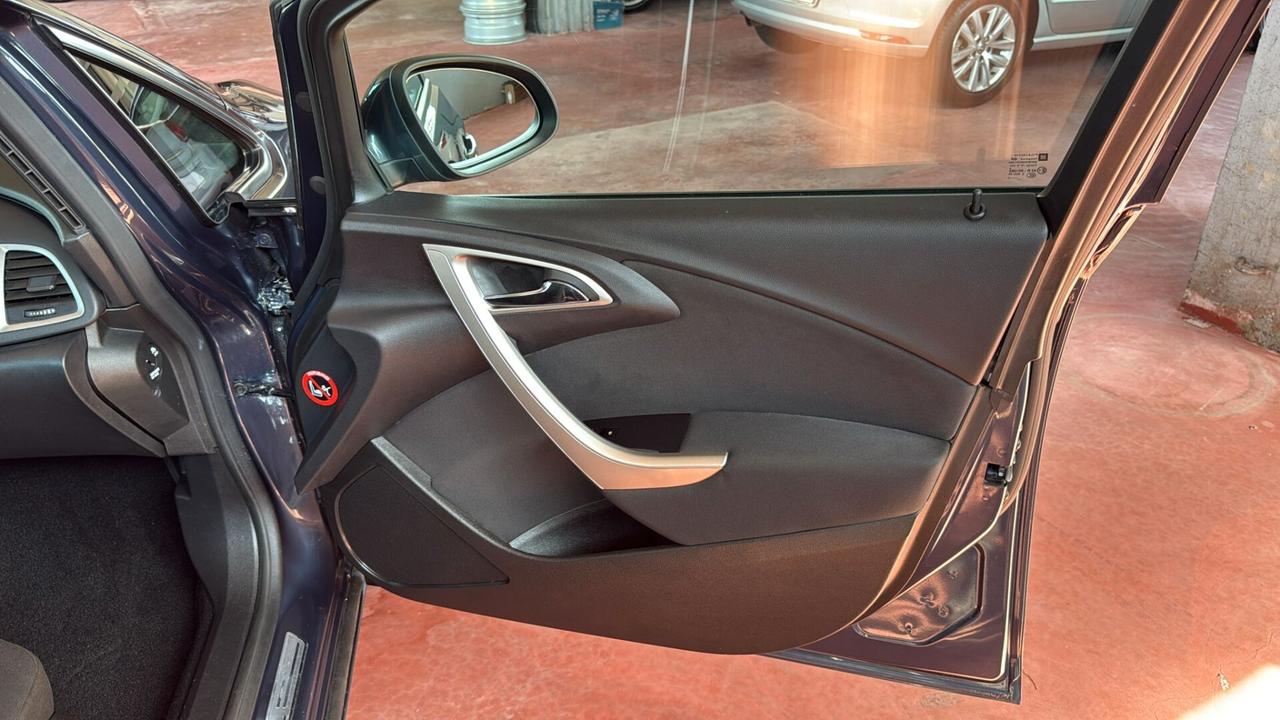 Opel Astra 1.4 100CV 5 porte Elective