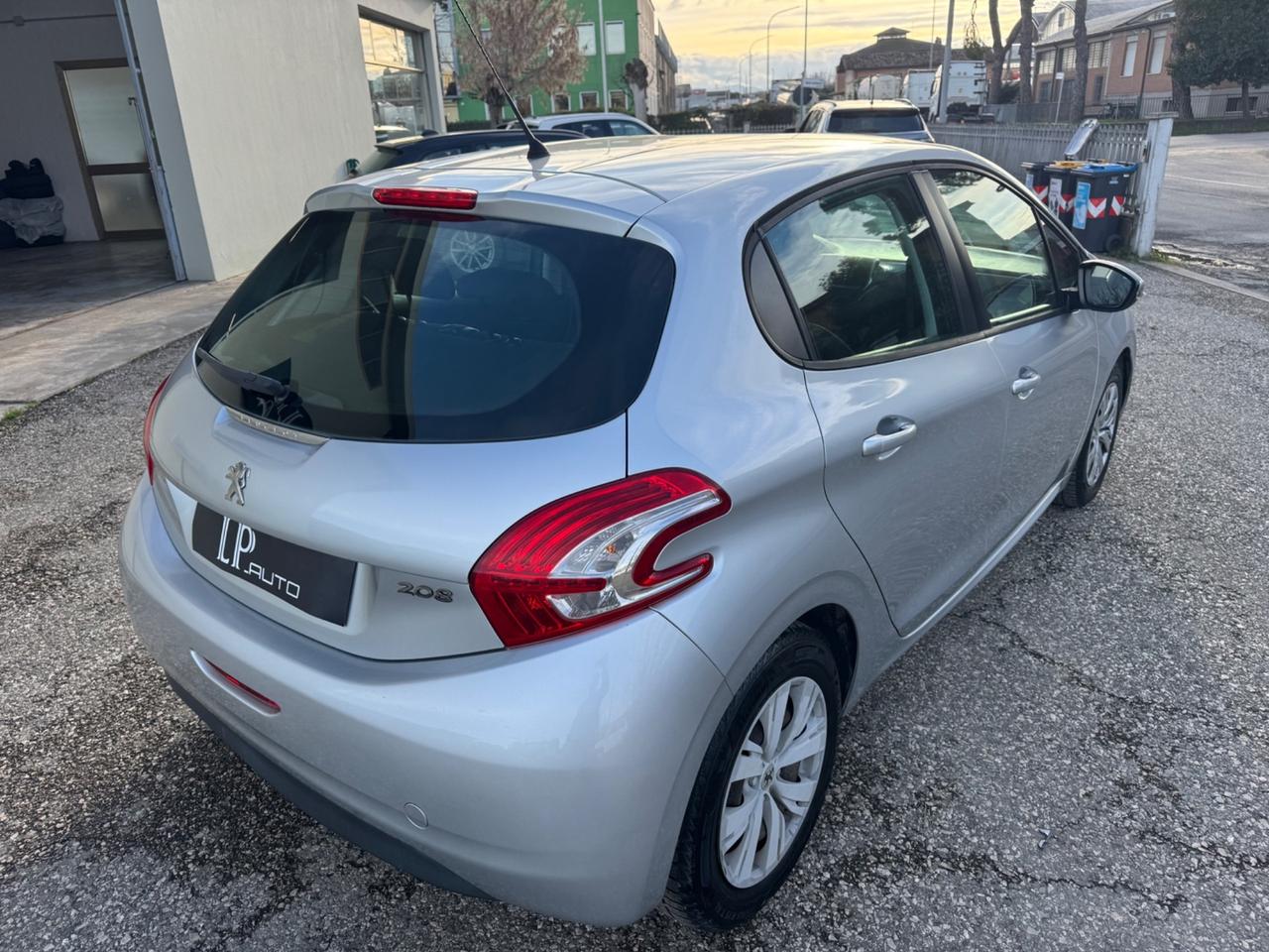 Peugeot 208 Versione Allure