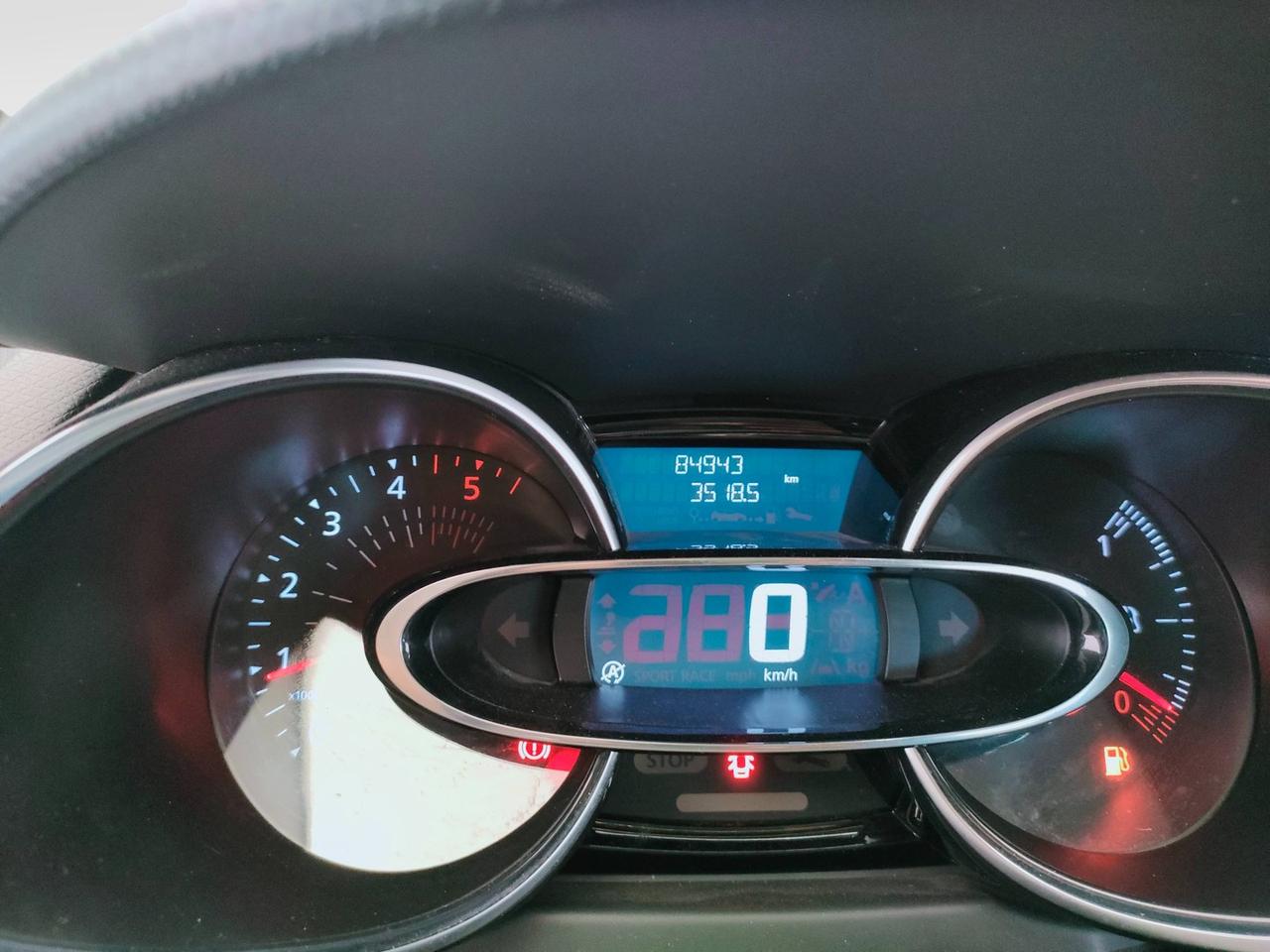 RENAULT Clio IV 2017 - Clio 1.5 dci Moschino Intens 90cv