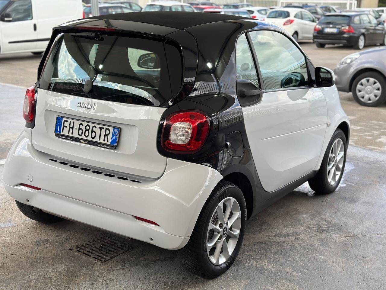 Smart ForTwo 2017 1.0 twinamic 71CV Prime DA VETRI
