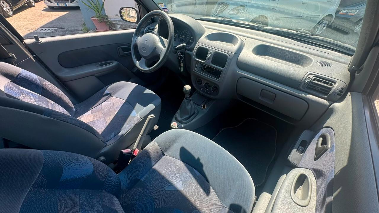 Renault Clio 1.2 cat 5 porte RT