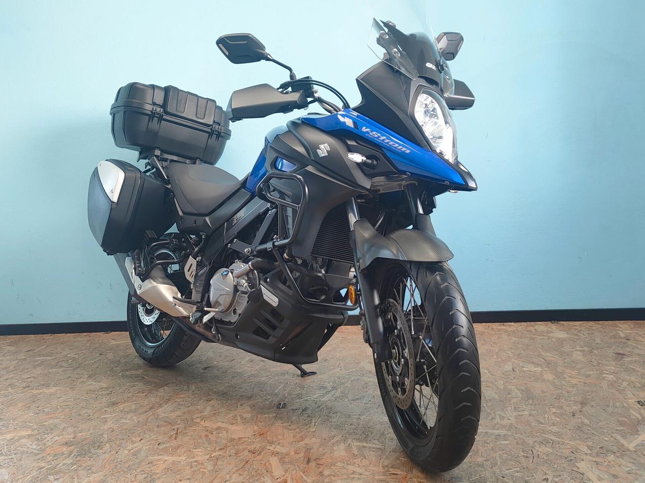 Suzuki V-Strom 650 XT - Tris bauletti