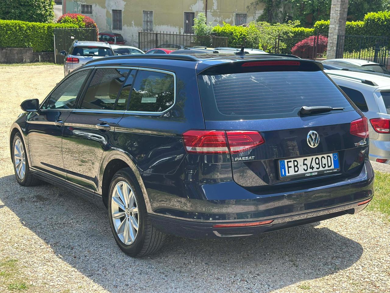 Volkswagen PASSAT VARIANT 1.6 TDI DSG BLUEMOTION.