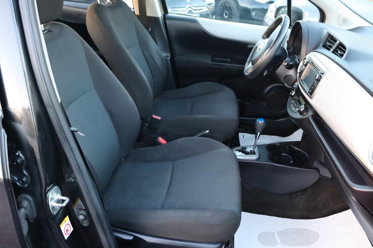 Toyota Yaris 1.5 Hybrid 5 porte Lounge