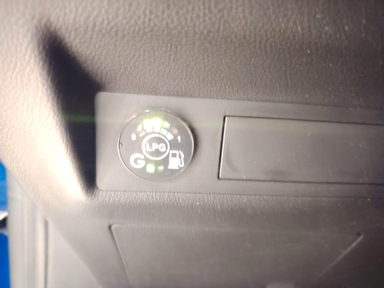 Renault Captur TCe 100 CV GPL Intens