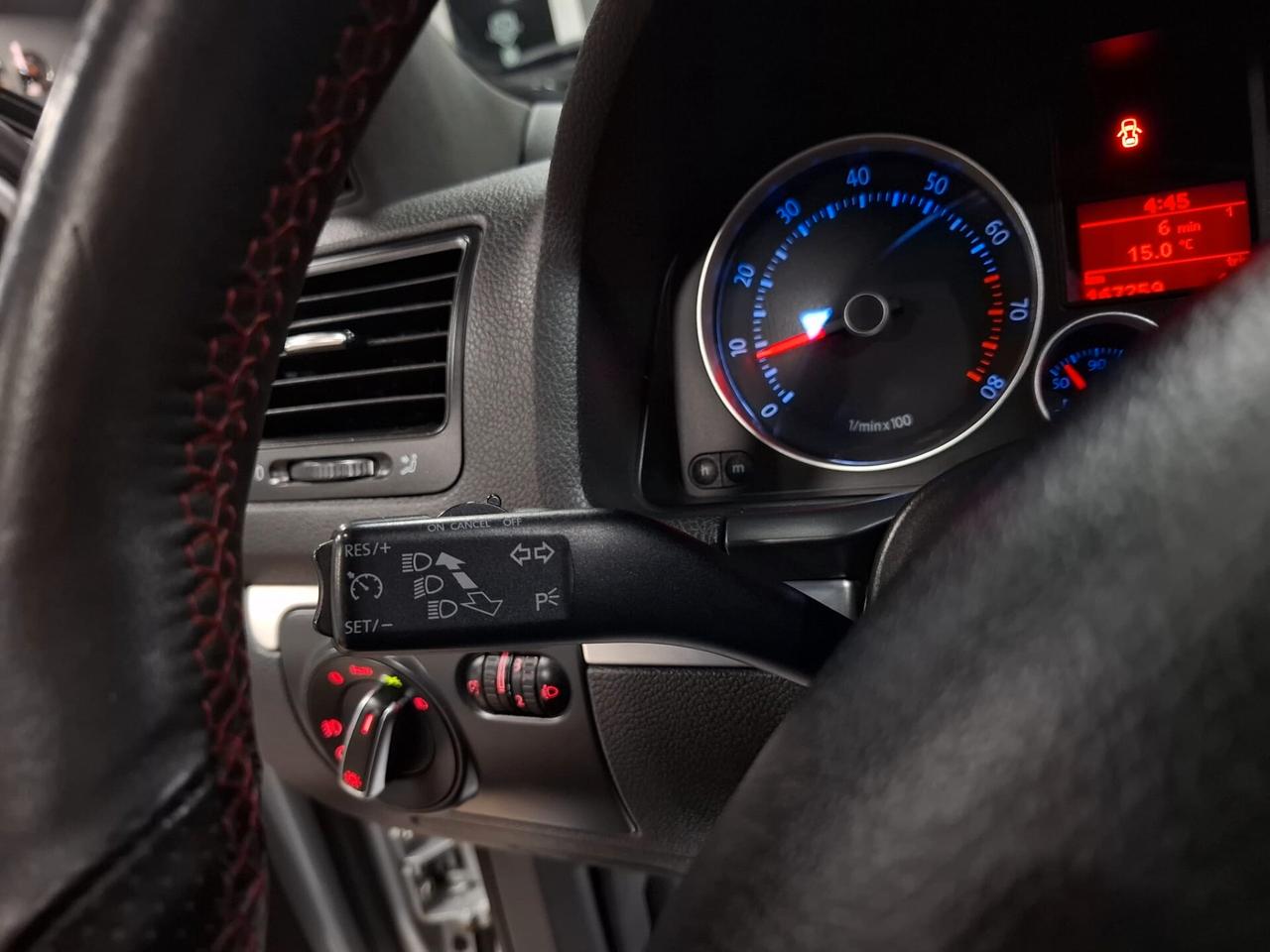 Volkswagen Golf 2.0 16V TFSI GTI