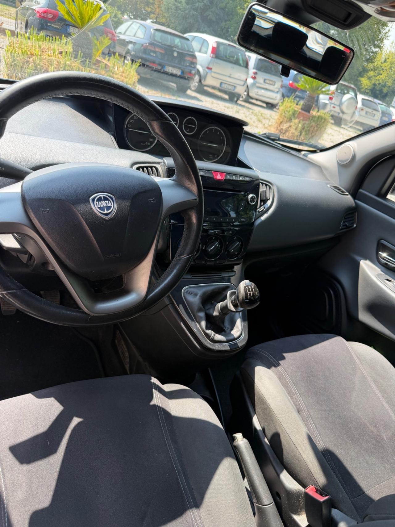 Lancia Ypsilon 1.2 69 CV 5 porte GPL Ecochic Elefantino