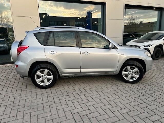 Toyota RAV 4 RAV4 2.2 D-4D 136 CV DPF Sol