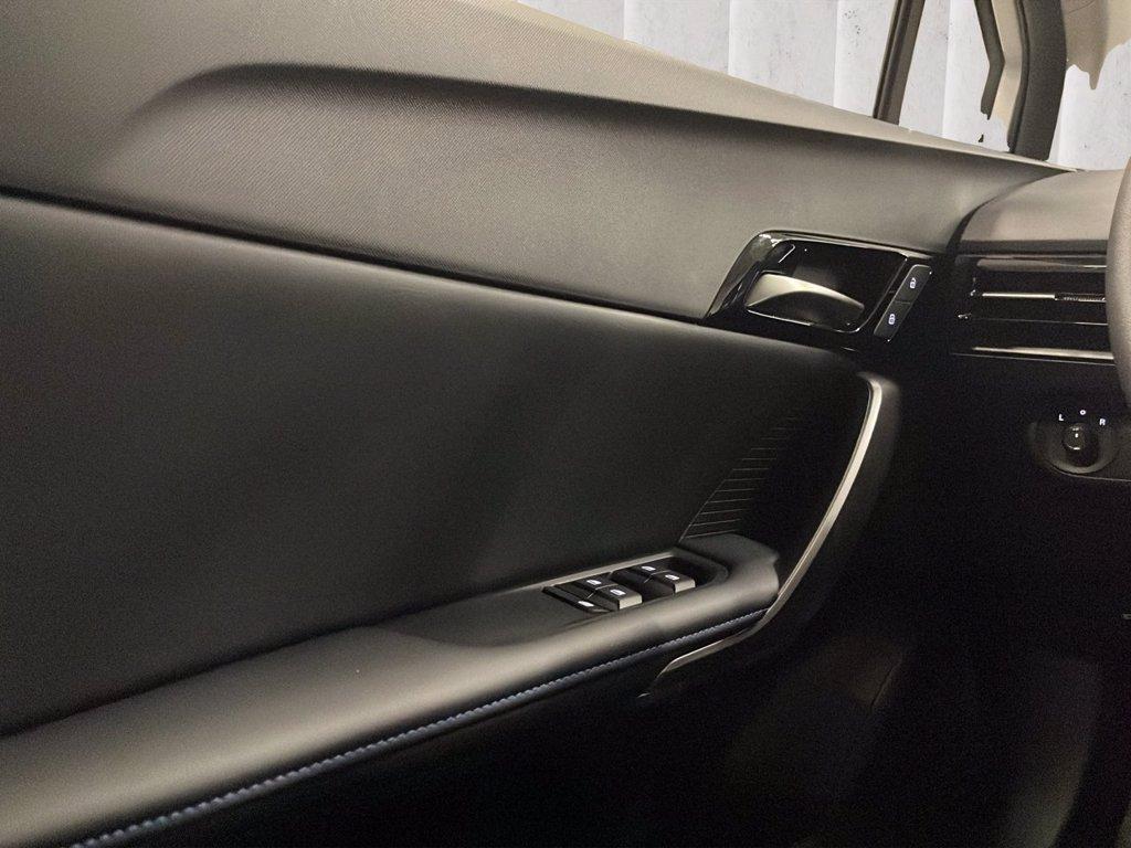 MG MG4 Standard49 del 2025