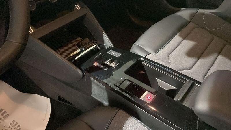 Citroën C4 Hybrid 100 e-DCS6 You