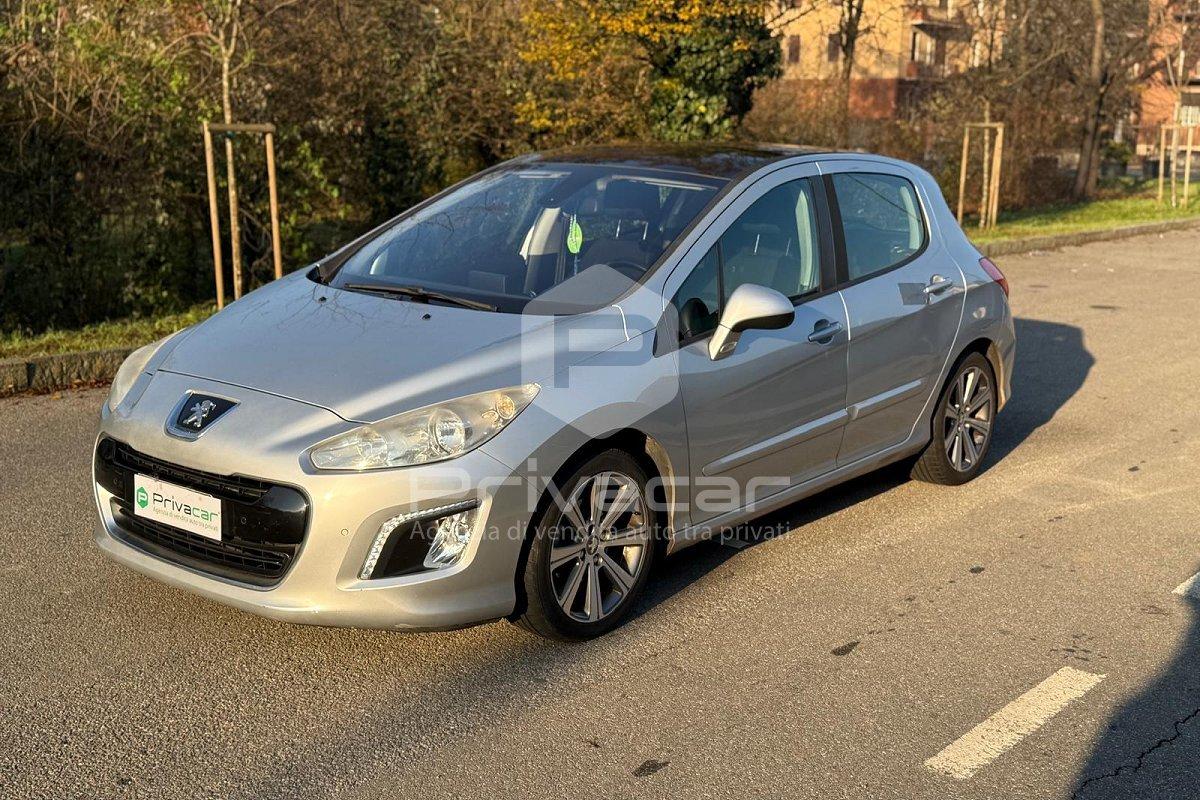 PEUGEOT 308 1.6 8V e-HDi 112CV Stop&Start robotiz. 5p. Allure