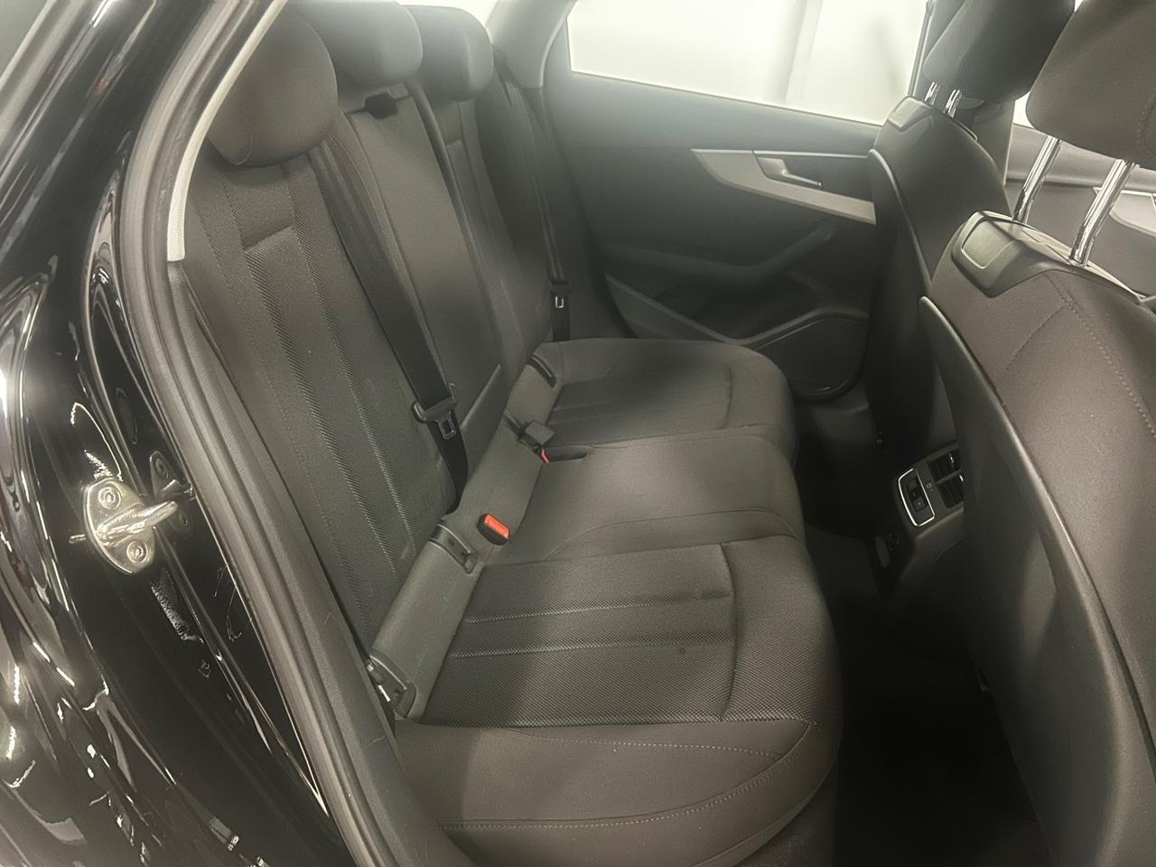 Audi A4 Avant 30 TDI/136 CV S tronic Advanced