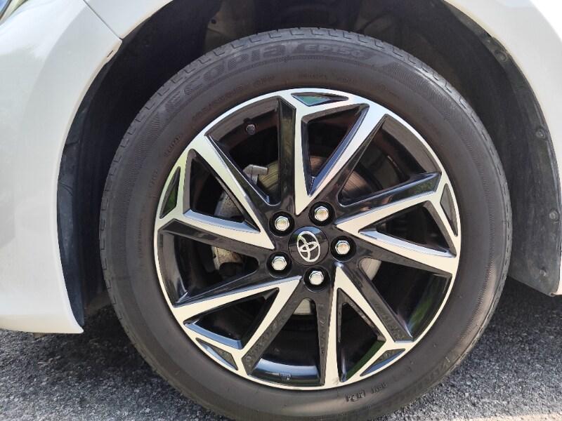 TOYOTA Yaris 4ª serie Yaris 1.0 5 porte Trend