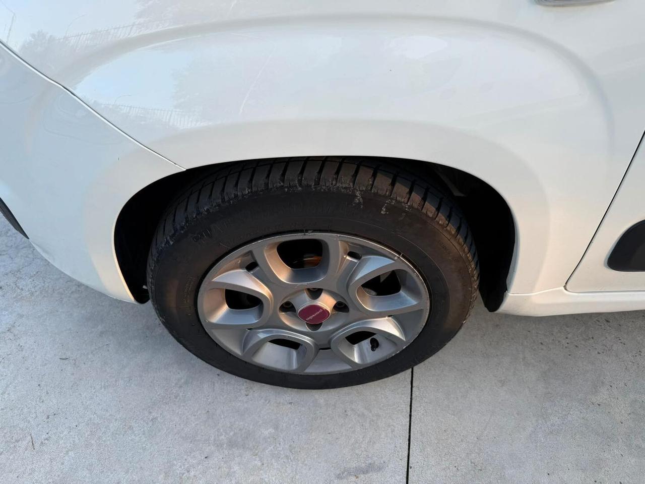 Fiat Panda 0.9 -METANO- LOUNGE -LEGGI NOTE