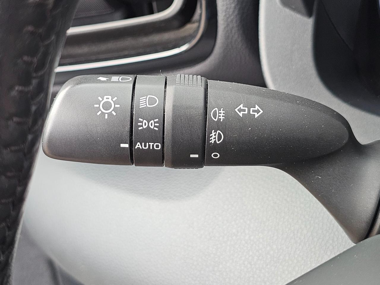 Toyota Yaris 1.5 Hybrid 5 porte Business