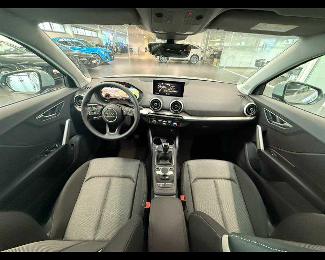 AUDI Q2 30 TDI Business Advanced