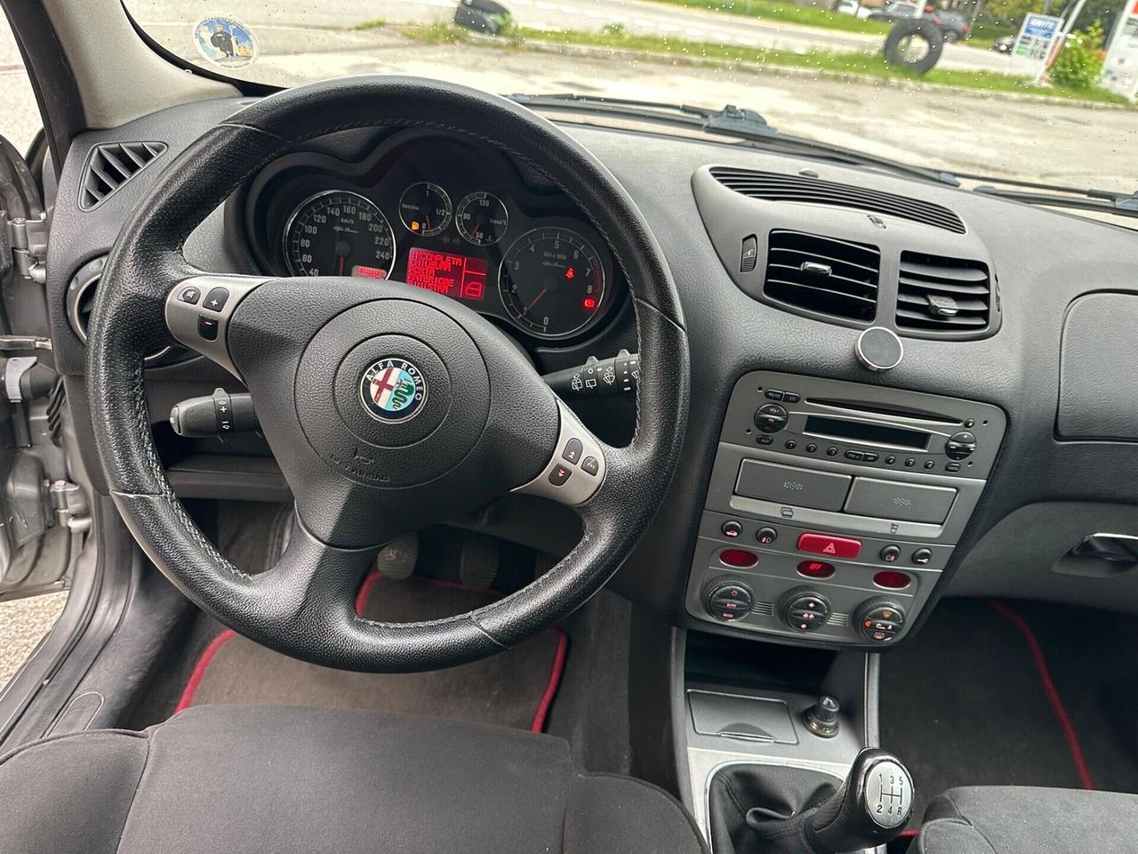 Alfa Romeo 147 1.6 16V TS (105) 5 porte Black Line
