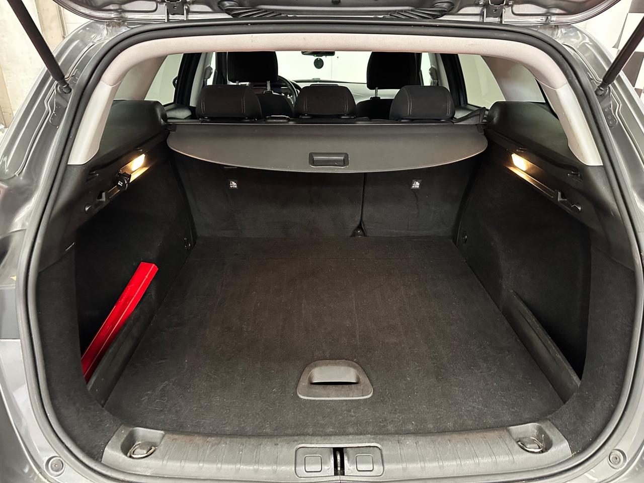 Fiat Tipo 1.6 Mjt 120cv S&S SW Lounge ok neop.