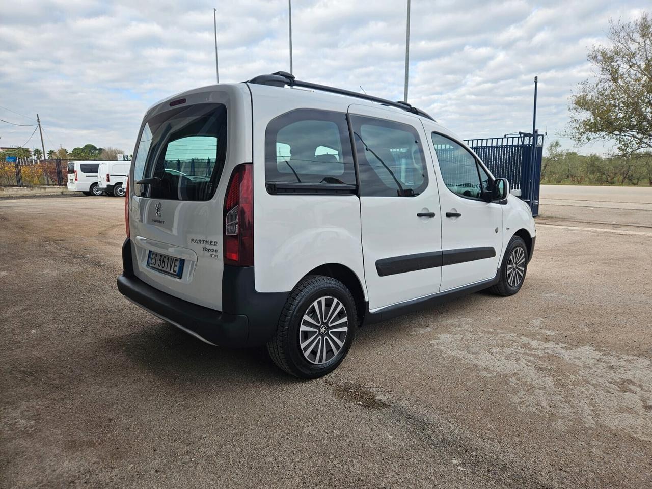 Peugeot Partner Tepee 1.6 HDi 92CV Active - 7POSTI