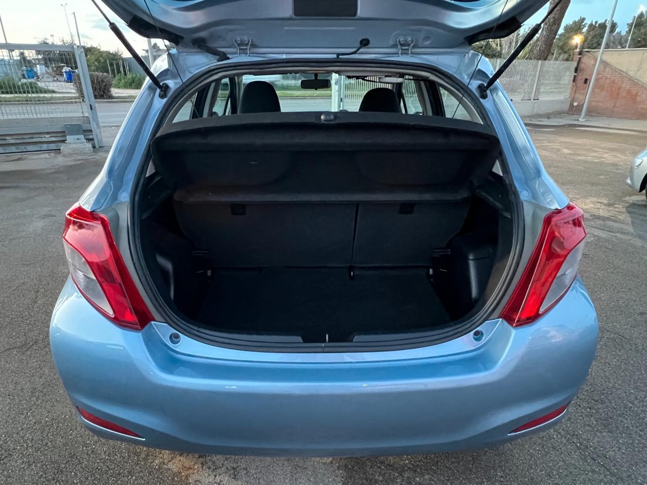 Toyota Yaris 1.0 5 porte Active Tagliandata