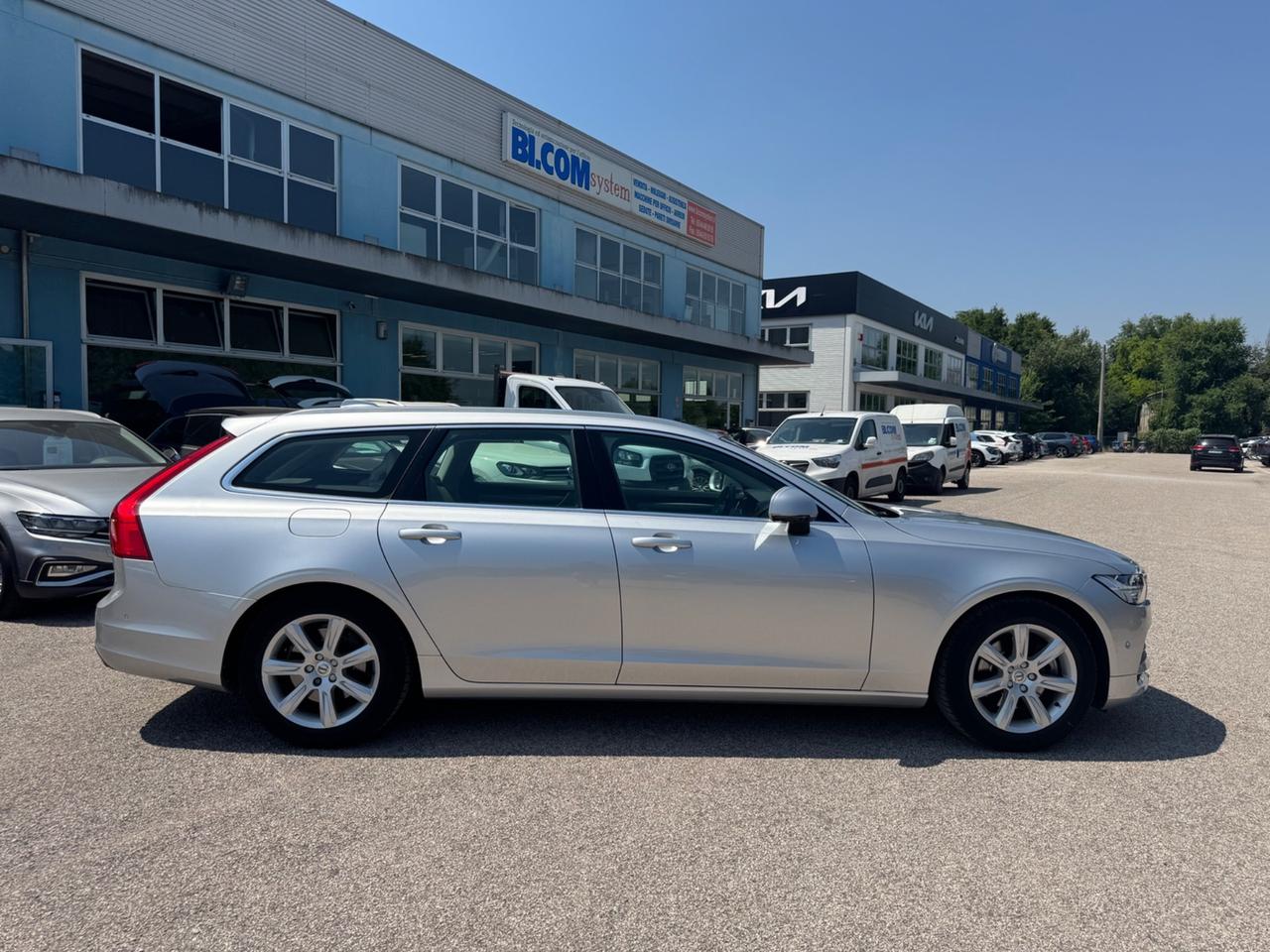 Volvo V90 D4 Geartronic R-design FULL SERVICE VOLVO