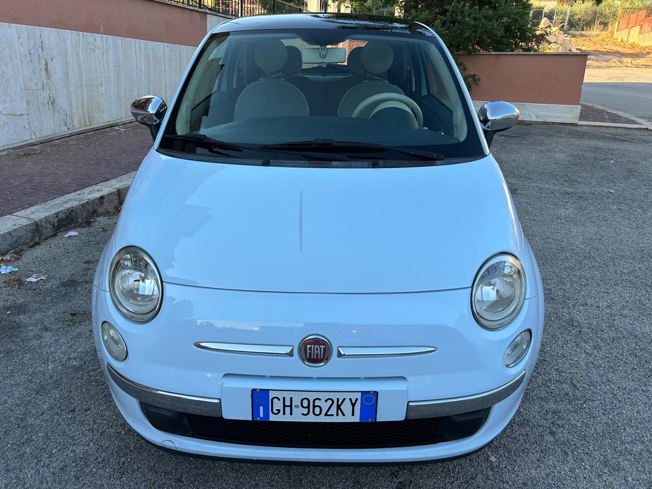Fiat 500 1.2 Lounge ideale per neo patentati