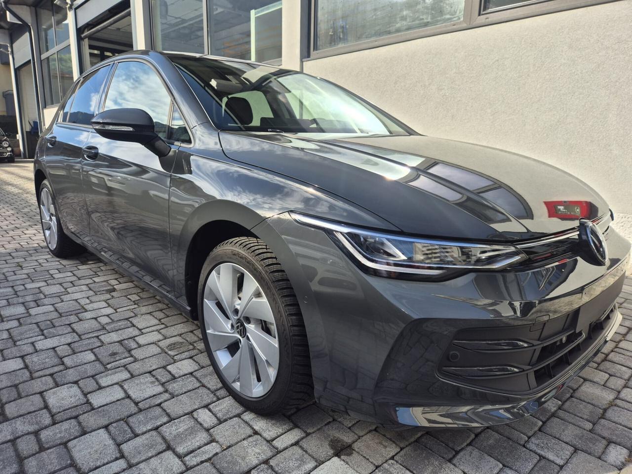 Volkswagen Golf 1.5 eTSI 115 CV DSG Life - OK NEOPATENTATO