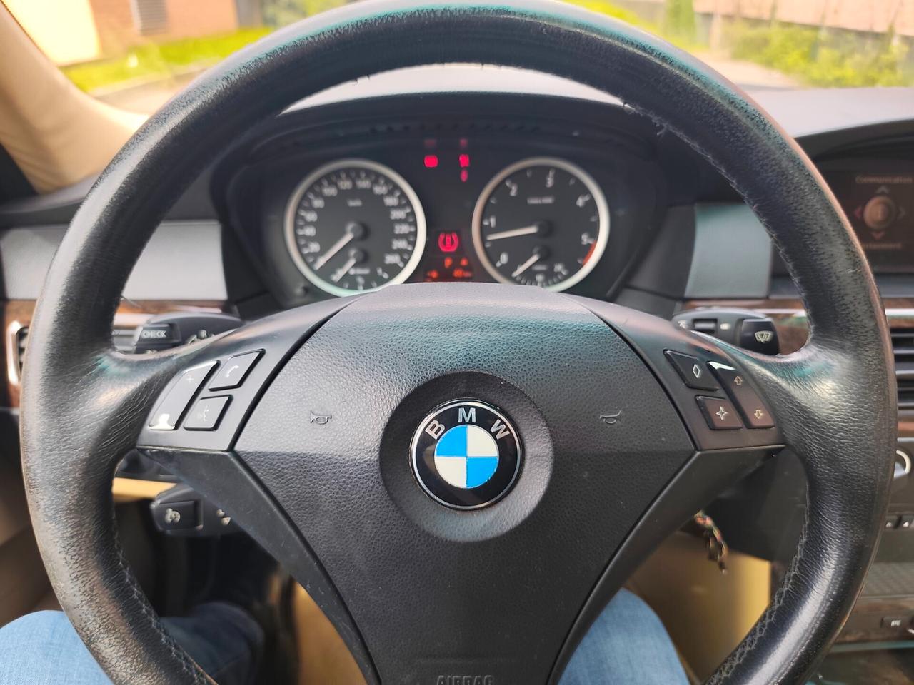 Bmw 530d cat Touring Attiva 216 cv