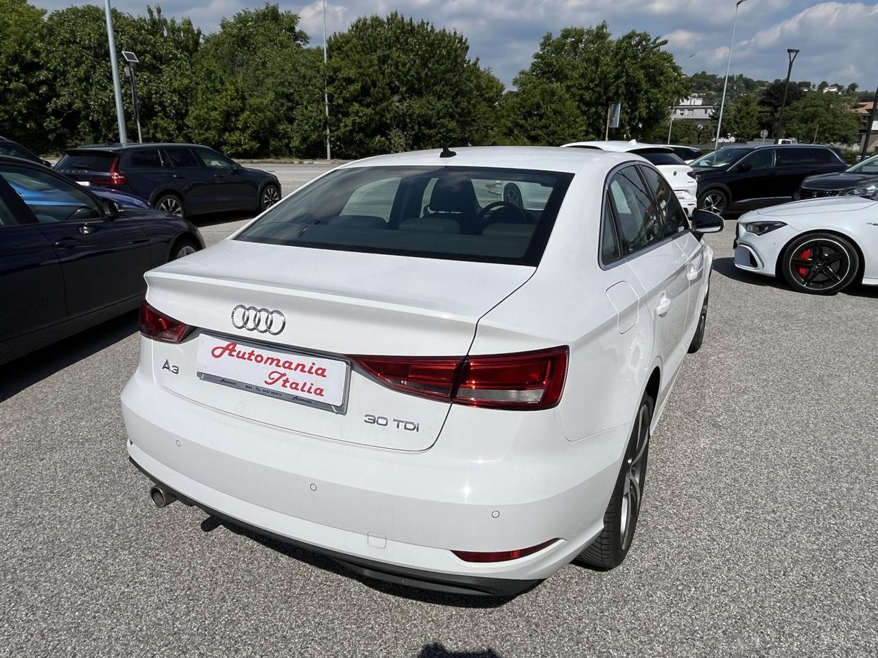 AUDI A3 BERLINA 1600 TDI 116 CV S.TRONIC