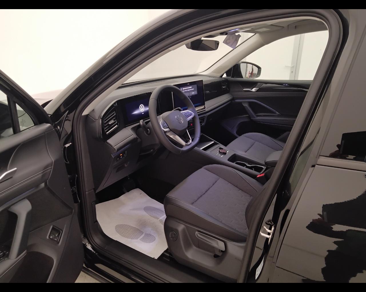 VOLKSWAGEN Tiguan III 2024 - Tiguan 1.5 tsi ehybrid Edition Plus 204cv dsg