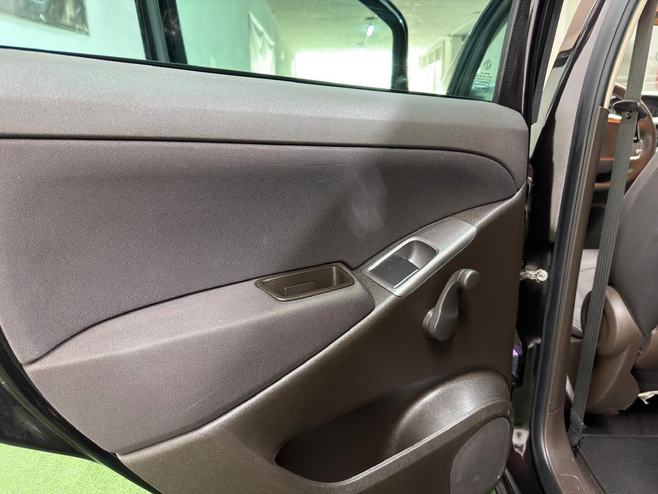 Lancia MUSA 1.4 16V SeS POLTRONA FRAU